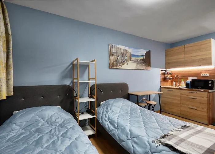 Top Center, Sea Garden, Brand New Studio - Majestic